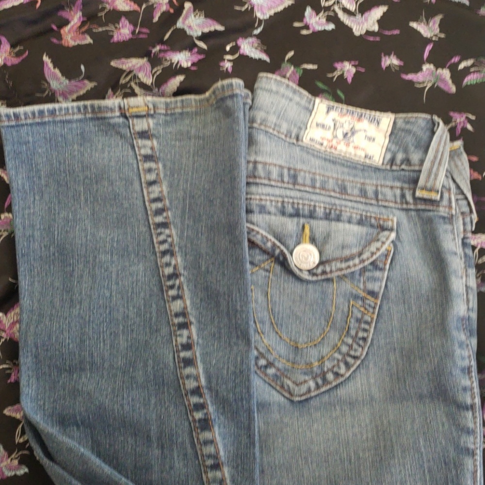 💙❤️True Religion womens Flare Jeans